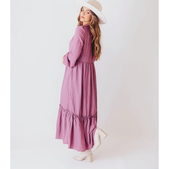 Listicle | Embossed Textured Button Down Maxi Dress in Plum - Picture 4 of 9